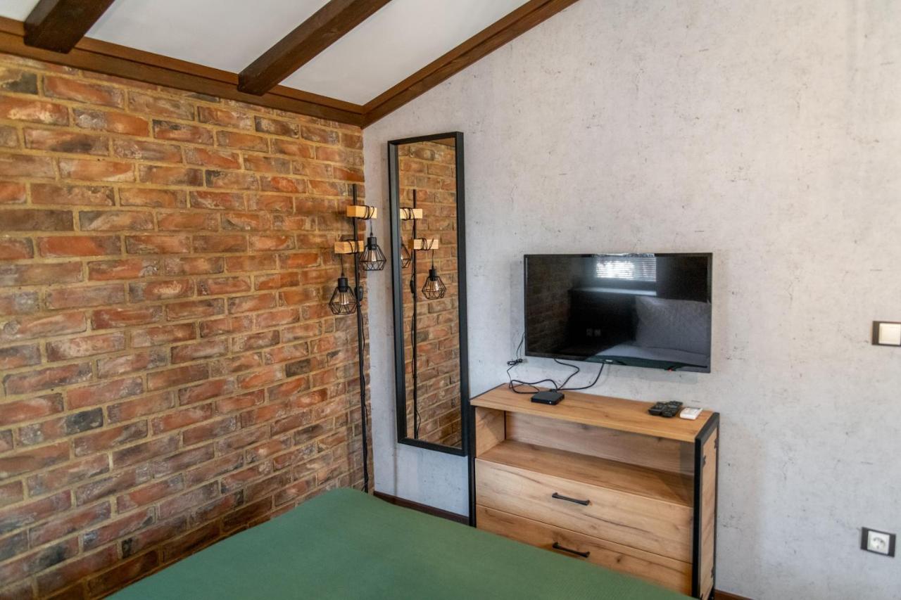 Hotel Hunters House Ezerets Luaran gambar