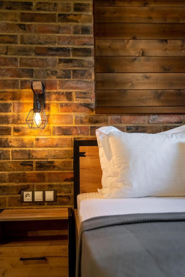 Hotel Hunters House Ezerets Luaran gambar