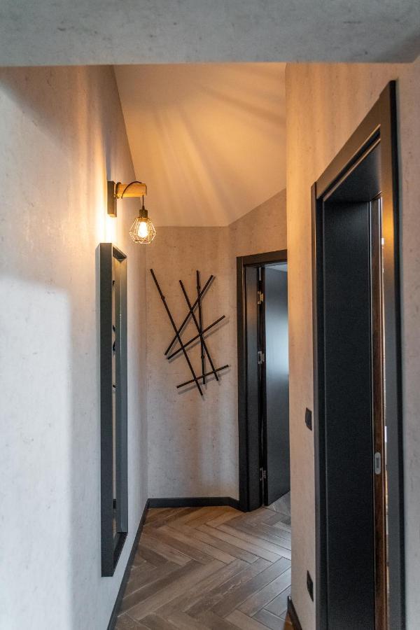 Hotel Hunters House Ezerets Luaran gambar