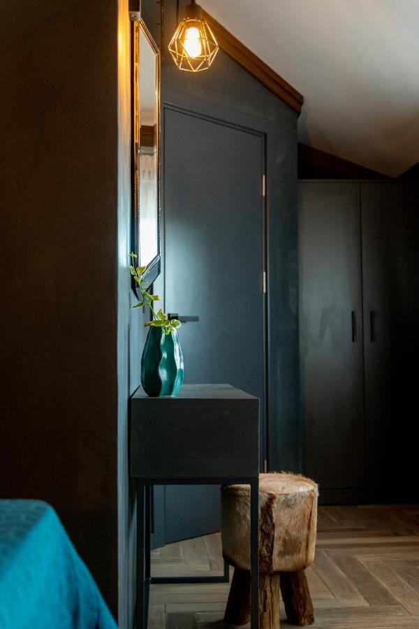 Hotel Hunters House Ezerets Luaran gambar