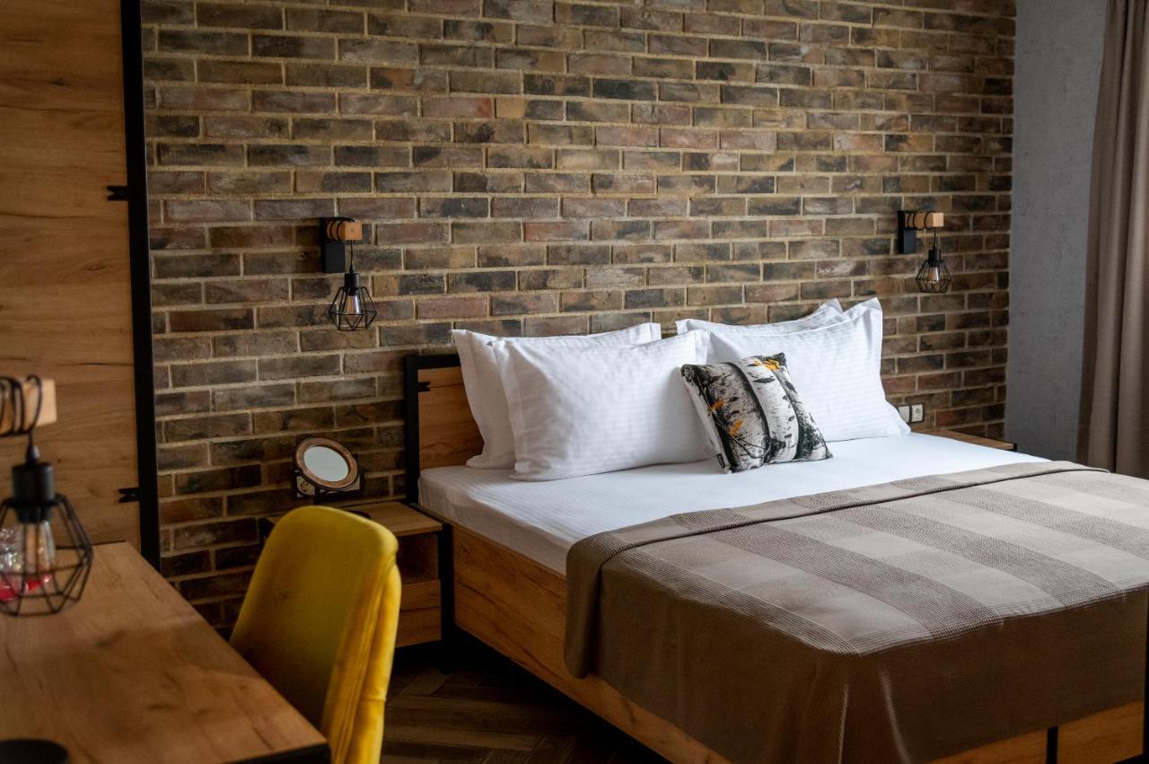 Hotel Hunters House Ezerets Luaran gambar