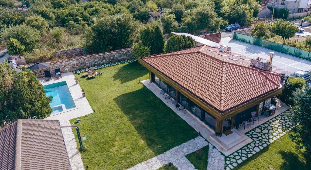 Hotel Hunters House Ezerets Luaran gambar
